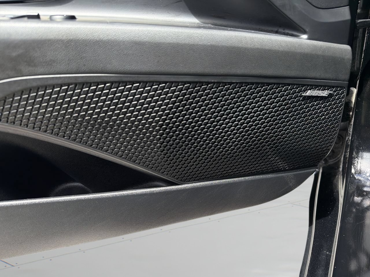 Used 2023 Hyundai Elantra Limited FWD image 18