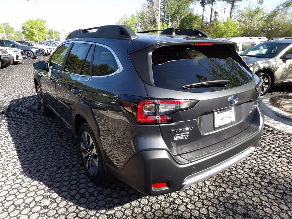 Used 2025 Subaru Outback Limited image 8