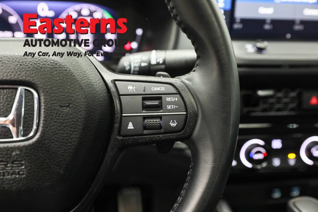 Used 2025 Honda Accord Sport image 16
