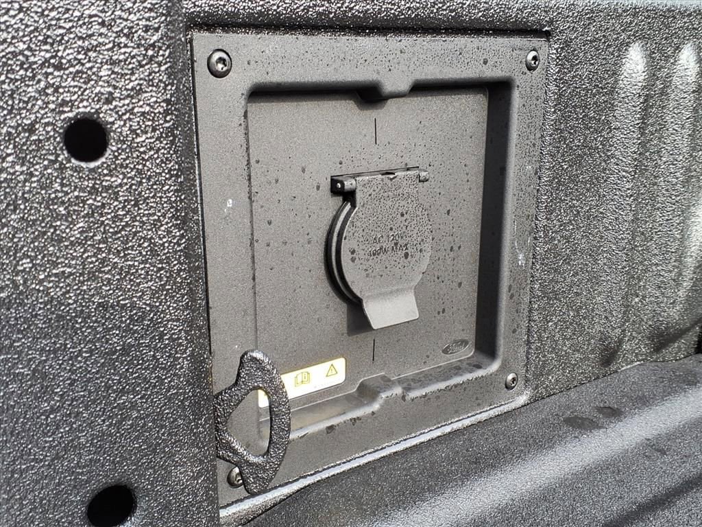 New 2026 Ford F150 XLT w/ Equipment Group 302A MID image 9