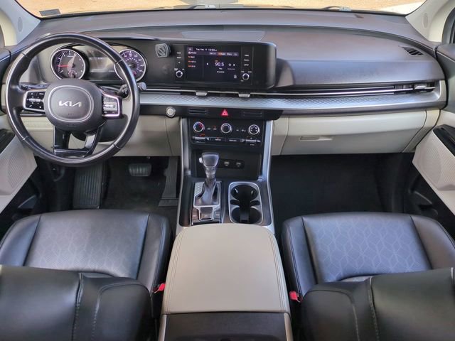 Used 2022 Kia Carnival LX image 14