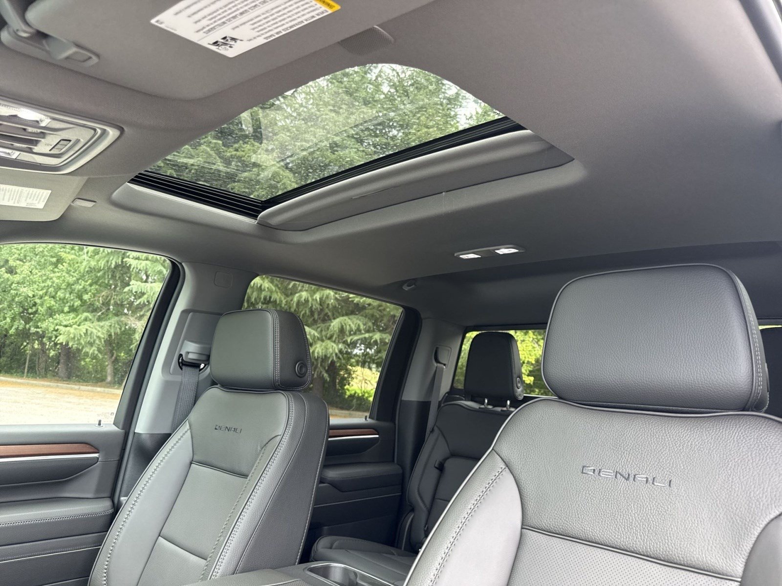 New 2026 GMC Sierra 2500 Denali w/ Denali Reserve Package AWD/4WD image 19