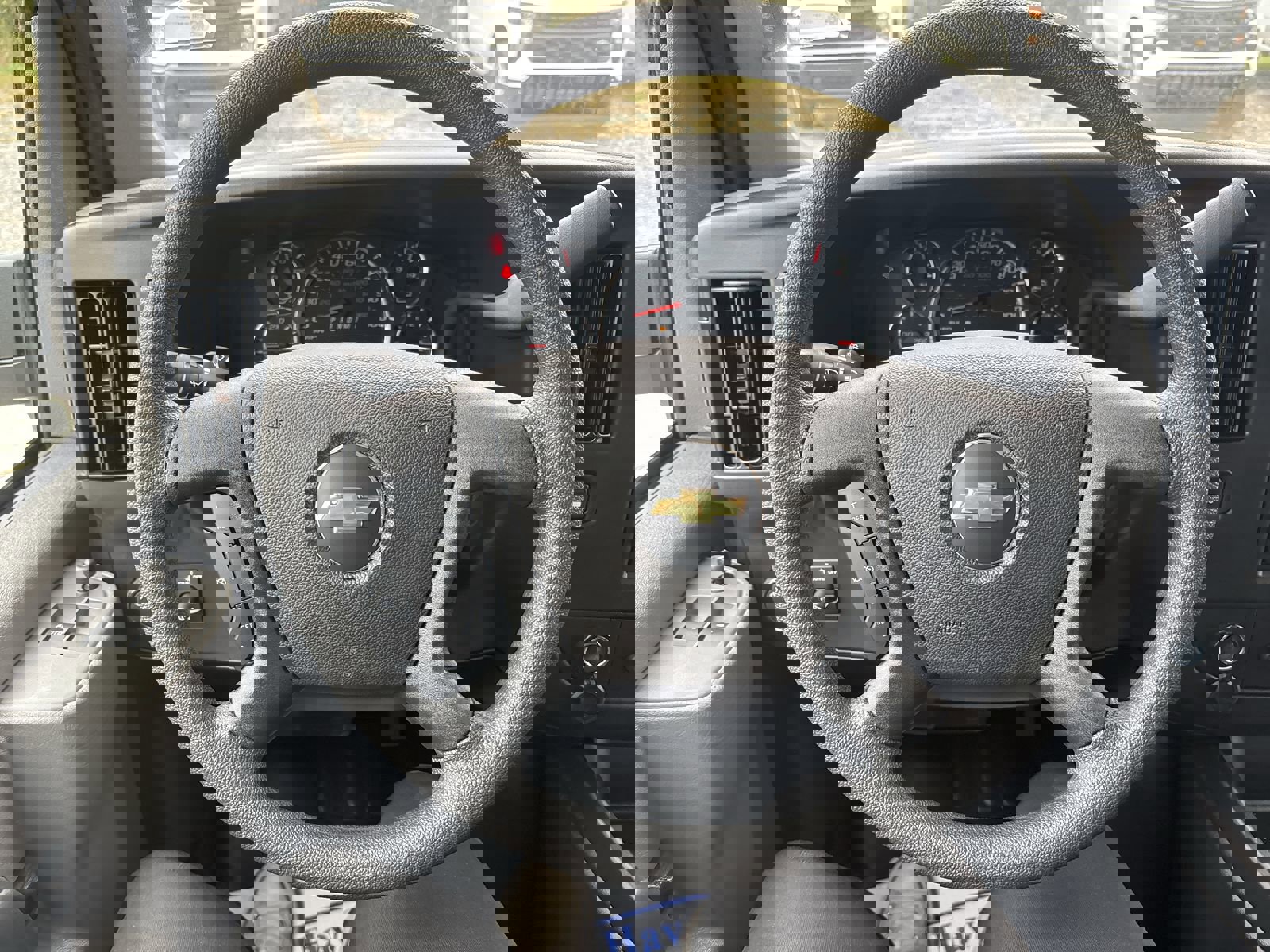 New 2025 Chevrolet Express 2500 Extended w/ Driver Convenience Package image 17