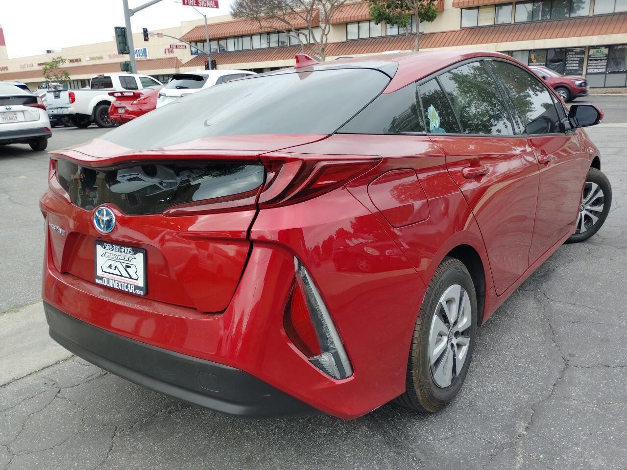 Used 2018 Toyota Prius Prime Premium w/ Carpet Mat Package FWD image 2