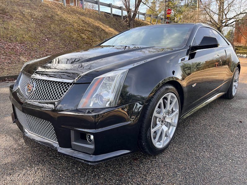 Used 2011 Cadillac CTS V RWD image 34