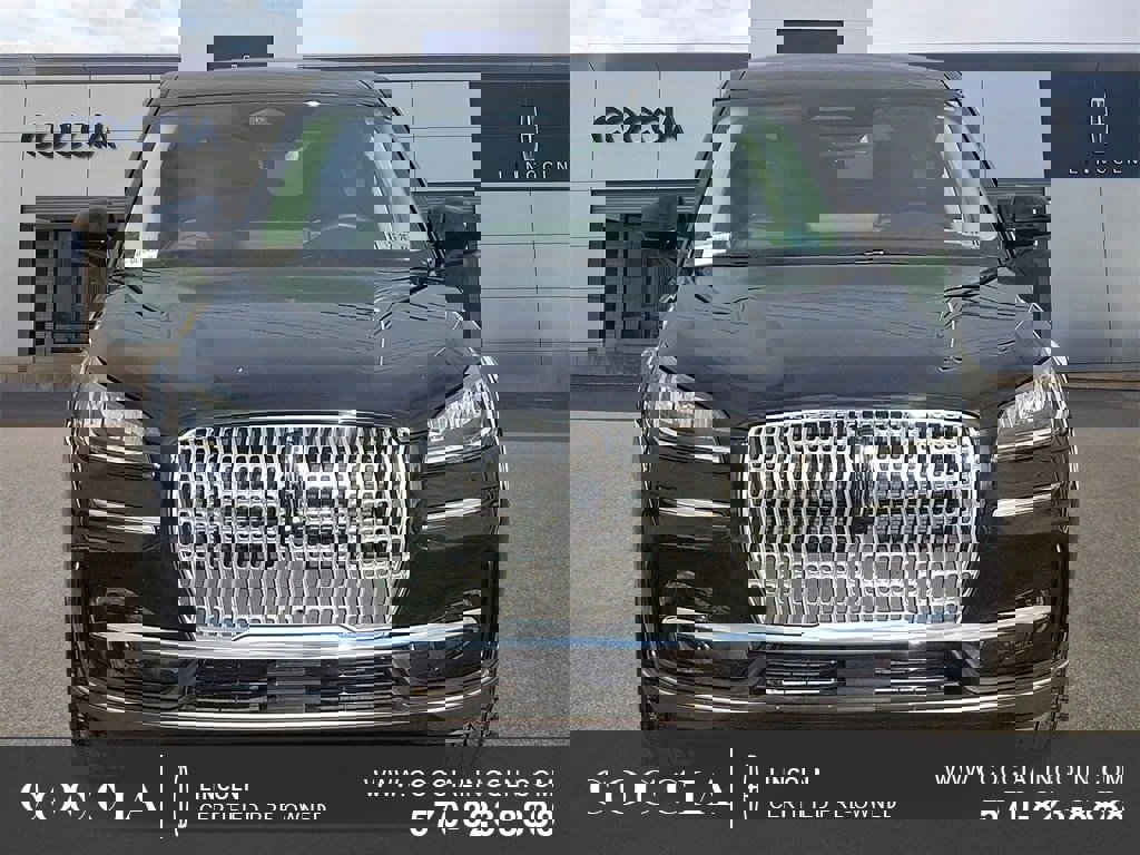 Certified 2024 Lincoln Corsair AWD image 2