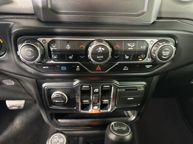 Used 2023 Jeep Wrangler Unlimited w/ Cold Weather Group image 23