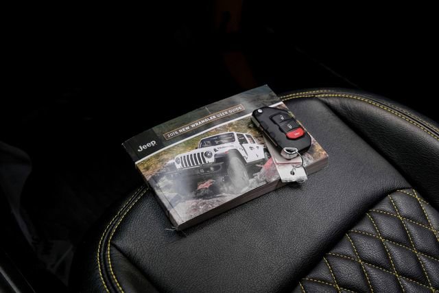 Used 2019 Jeep Wrangler Unlimited Rubicon w/ LED Lighting Group image 82