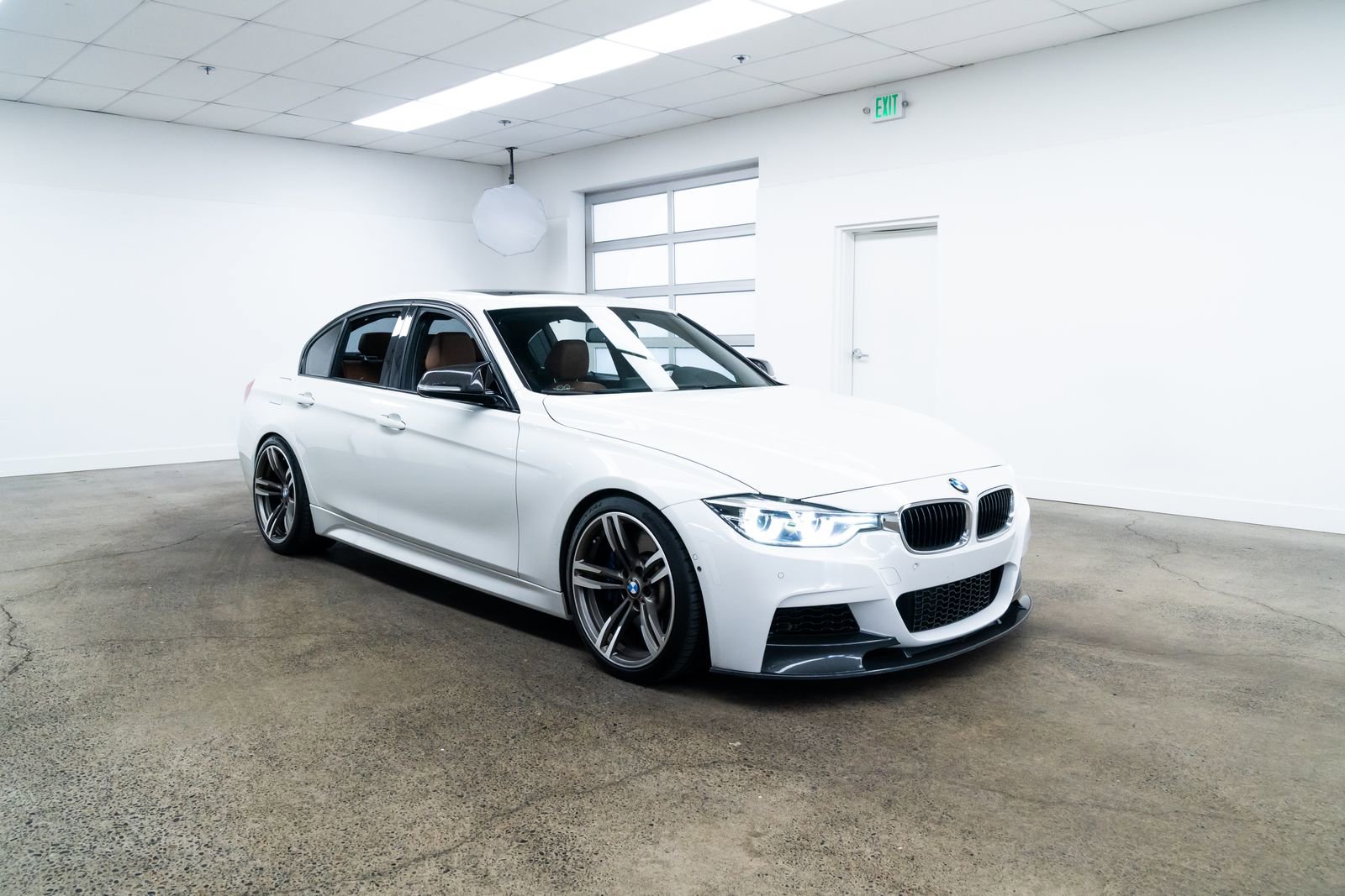 Used 2016 BMW 340i Sedan image 28