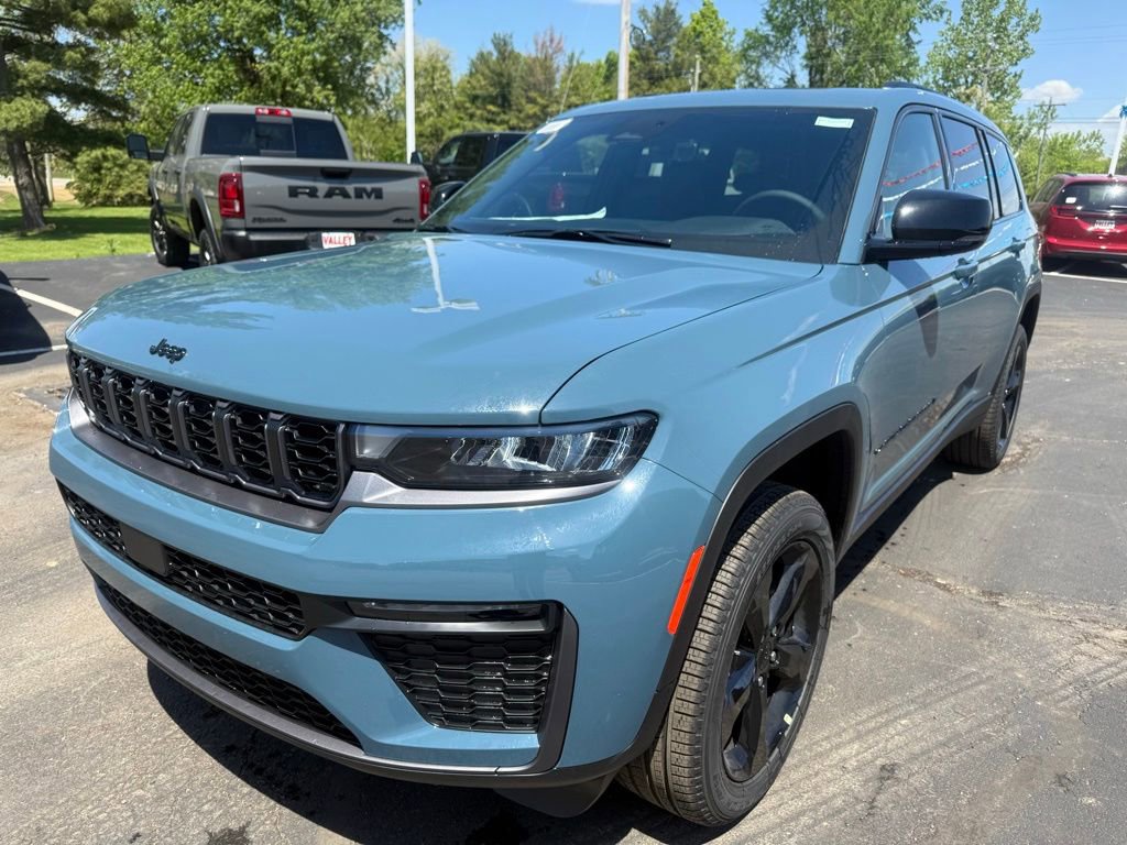 New 2026 Jeep Grand Cherokee L Limited AWD/4WD image 7