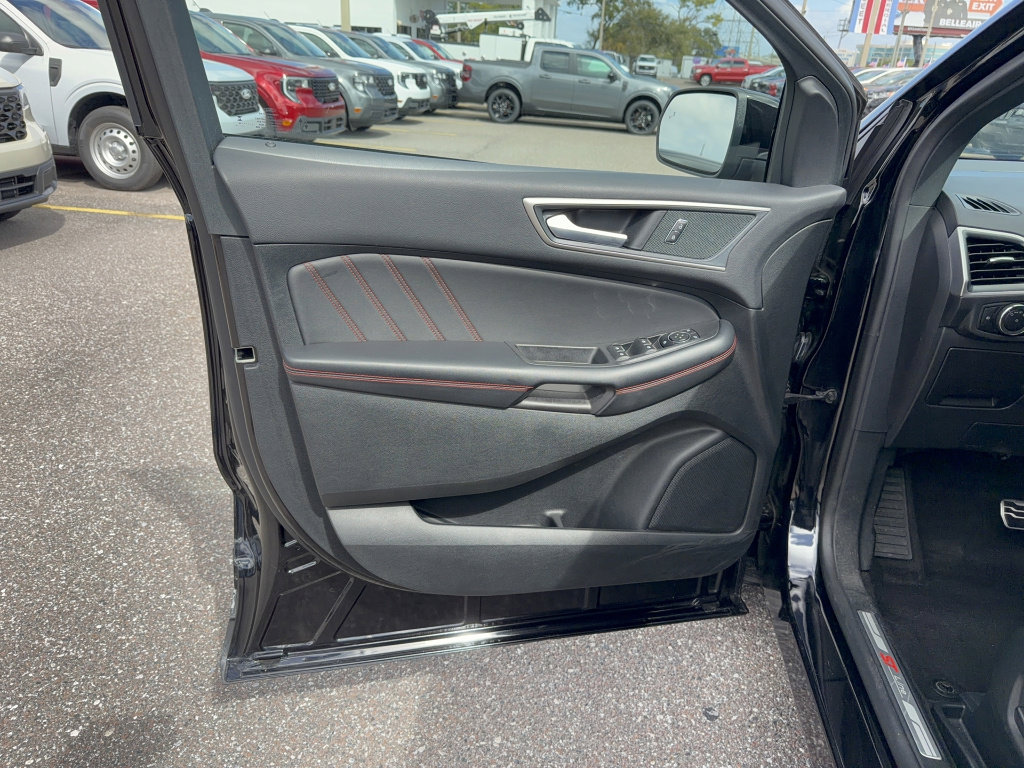 Certified 2024 Ford Edge ST-Line image 8