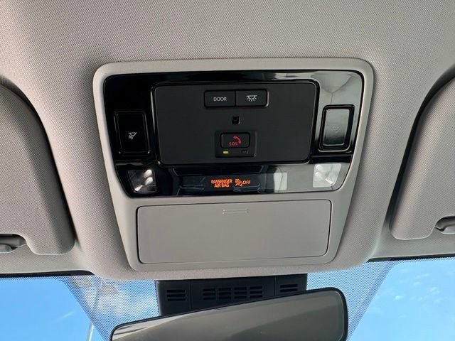 Used 2024 Toyota Grand Highlander AWD image 24