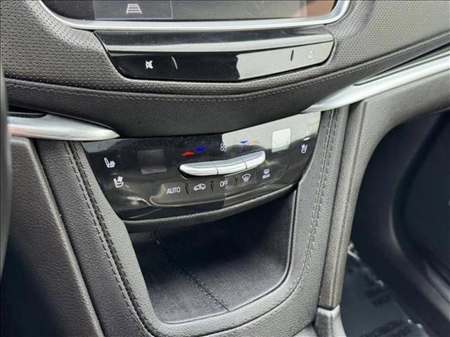 Used 2024 Cadillac XT5 Premium Luxury image 16