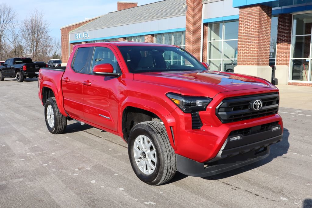 Used 2025 Toyota Tacoma TRD Sport image 2