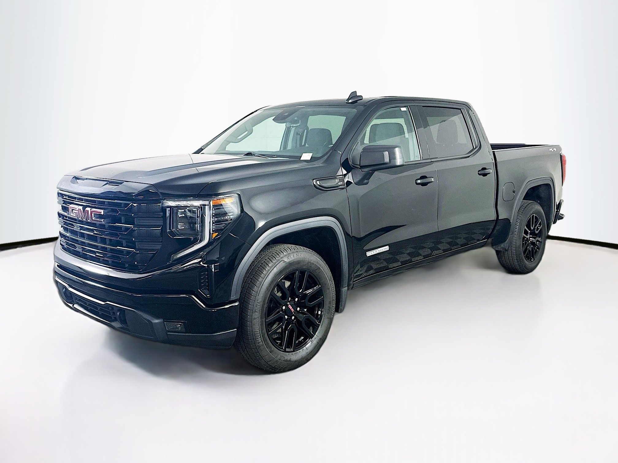 Used 2024 GMC Sierra 1500 Elevation image 3