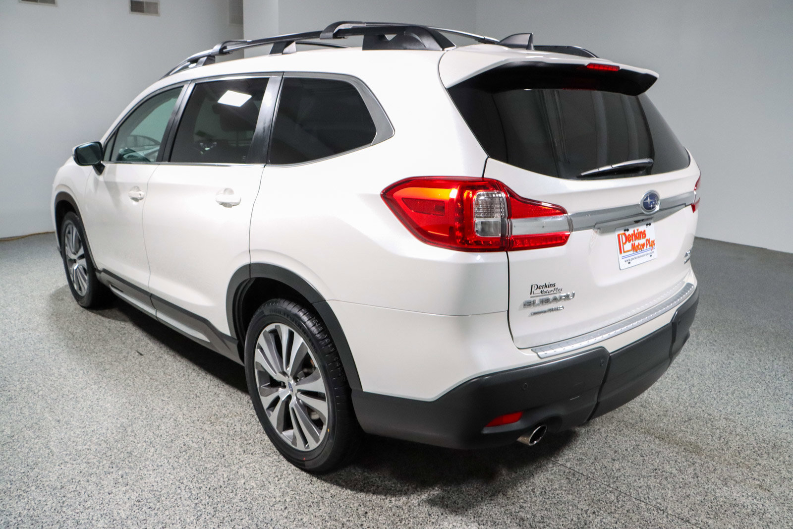 Used 2022 Subaru Ascent Limited w/ Technology Package image 9
