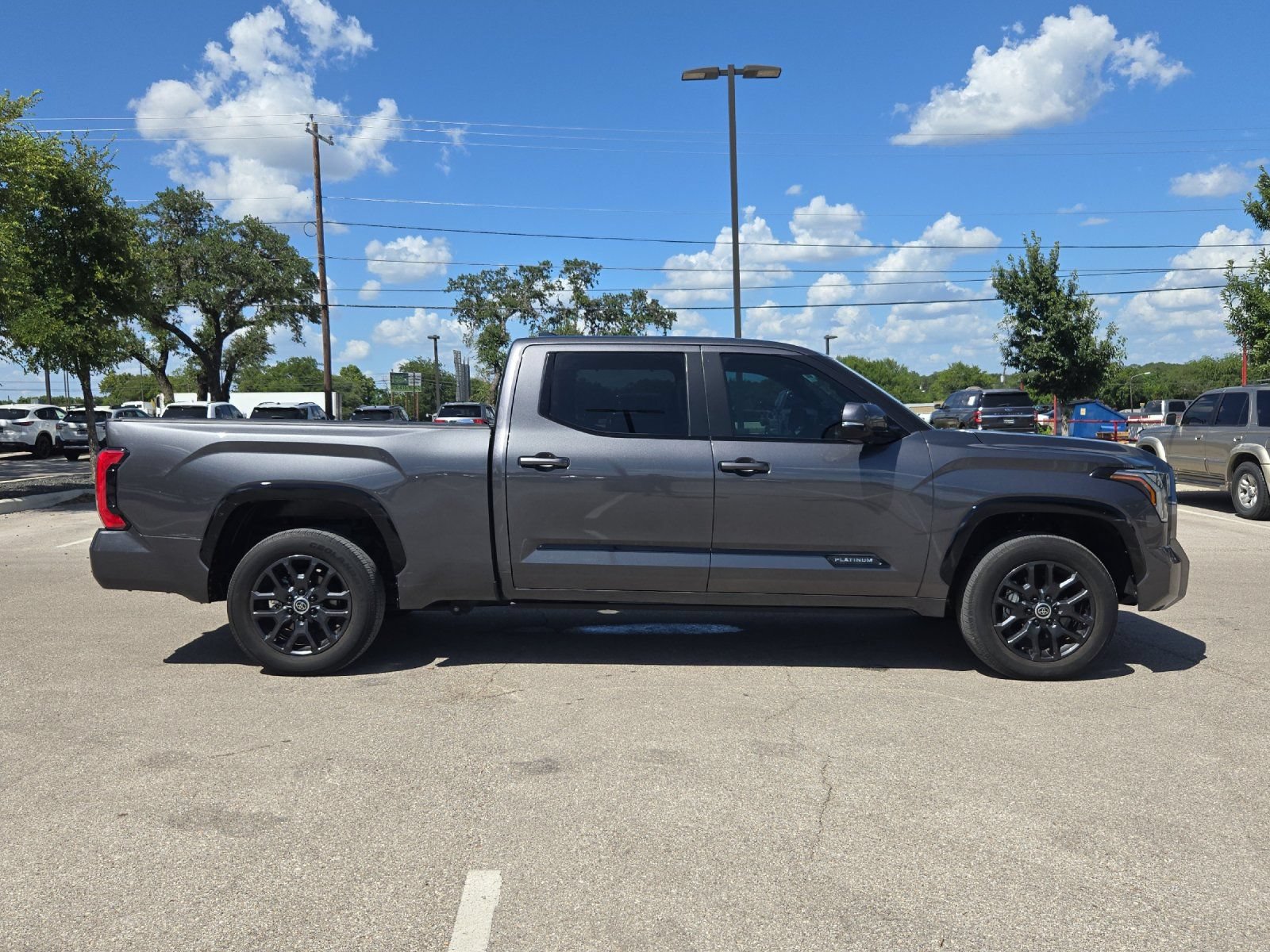 Used 2024 Toyota Tundra Platinum AWD/4WD image 6
