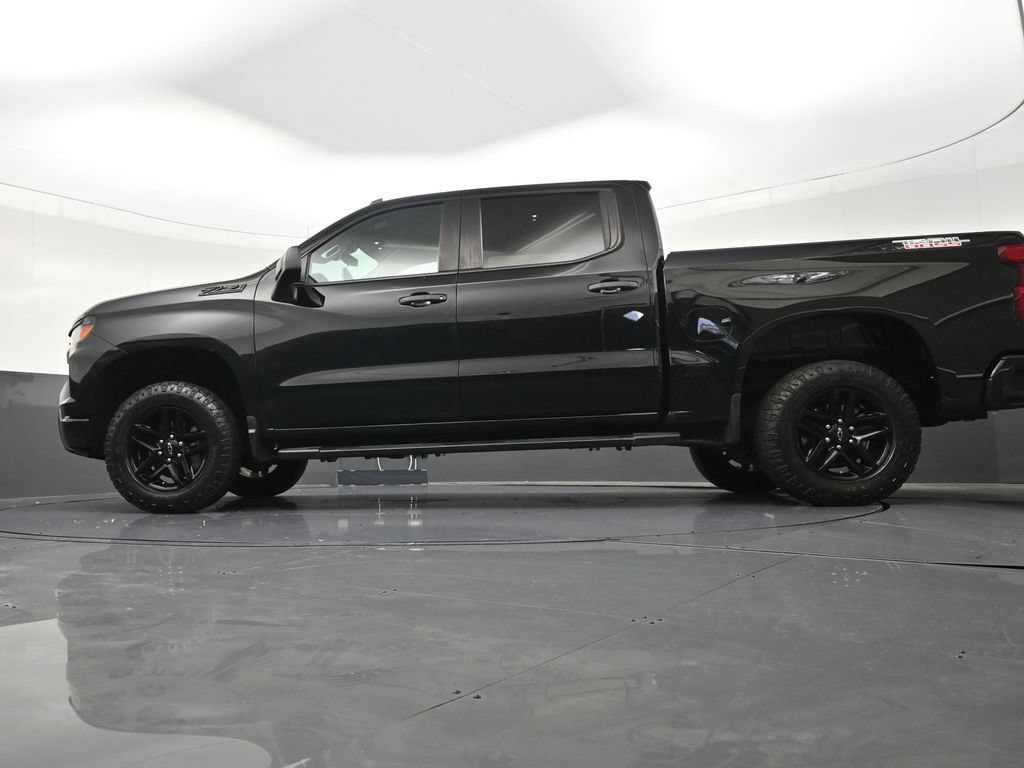 Used 2023 Chevrolet Silverado 1500 Custom Trail Boss w/ LPO, Dark Essentials Package AWD/4WD image 24