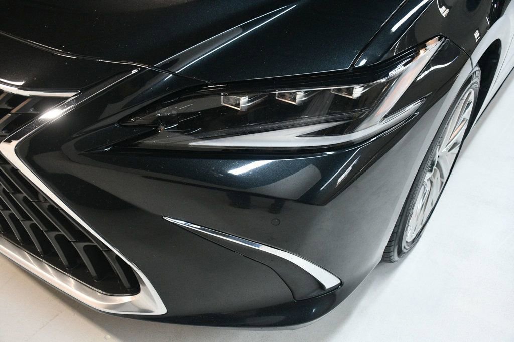 Used 2022 Lexus ES 350 Ultra Luxury image 11