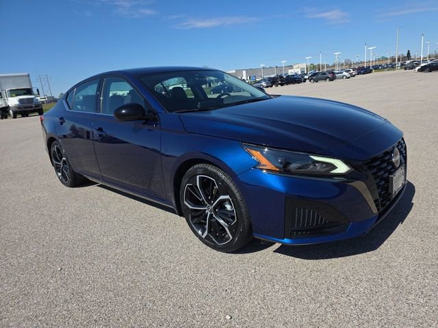 Used 2023 Nissan Altima 2.5 SR image 15