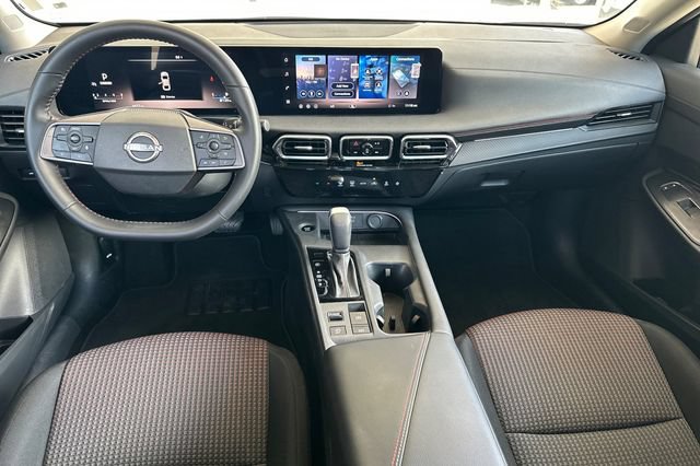 Used 2026 Nissan Sentra SR w/ Floor Mat Package FWD image 13