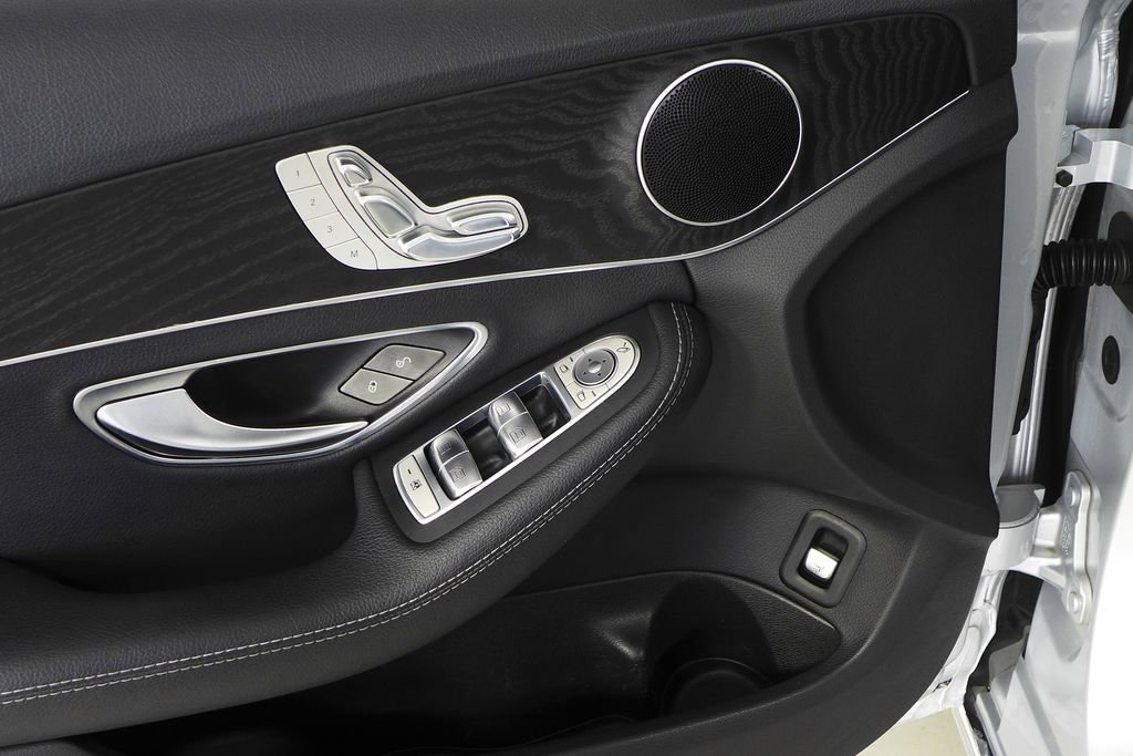 Used 2016 Mercedes-Benz C 300 Sedan image 12