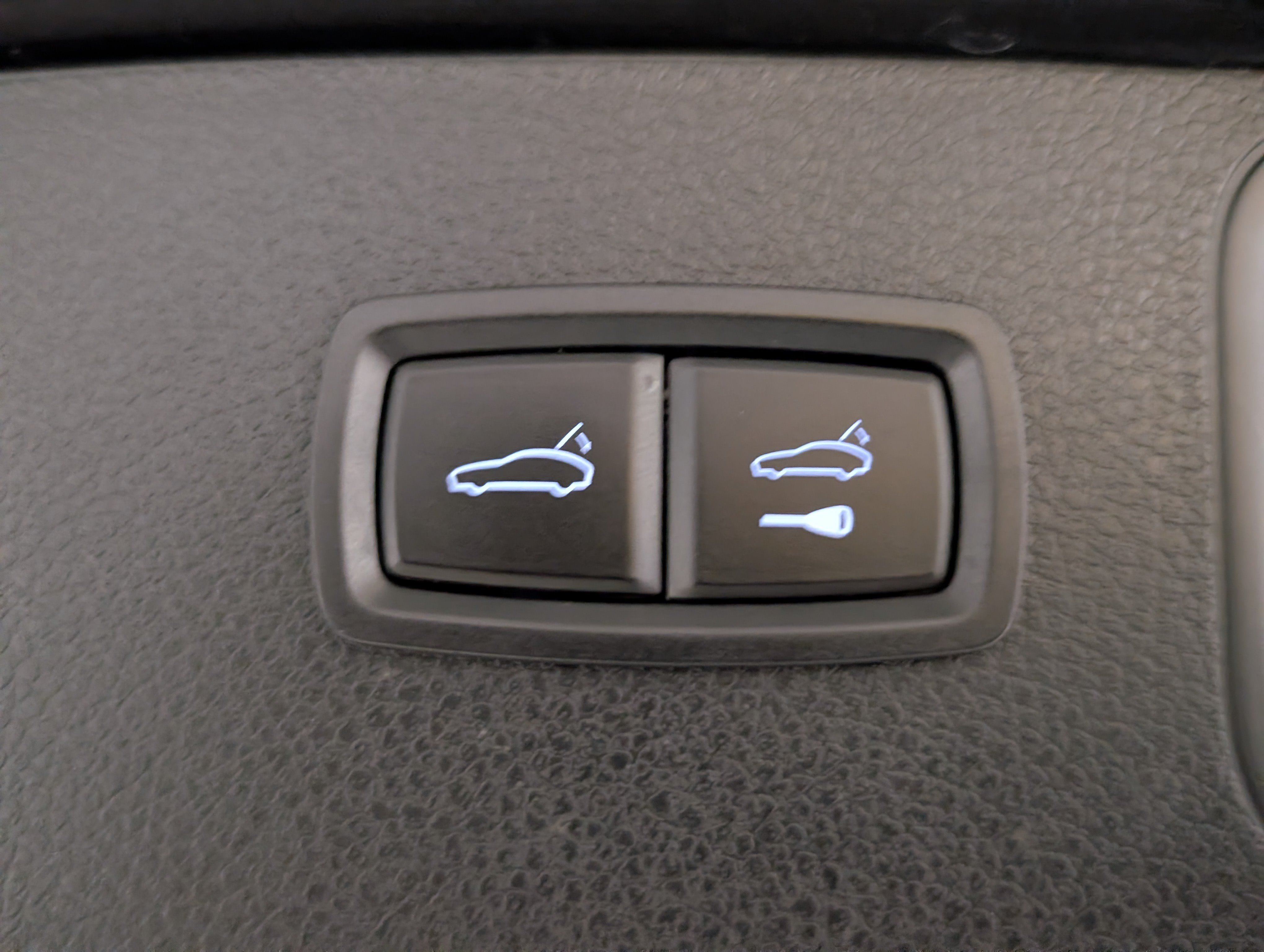 Certified 2021 Porsche Macan S AWD/4WD image 26