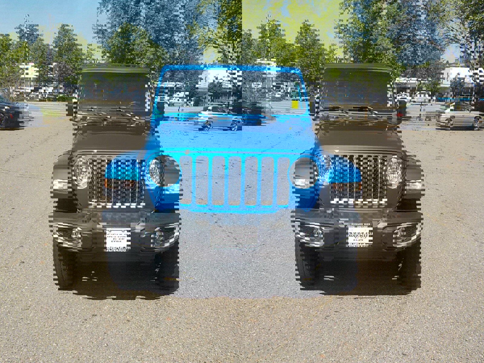 Used 2023 Jeep Gladiator Overland w/ Popular Equipment Package AWD/4WD image 3