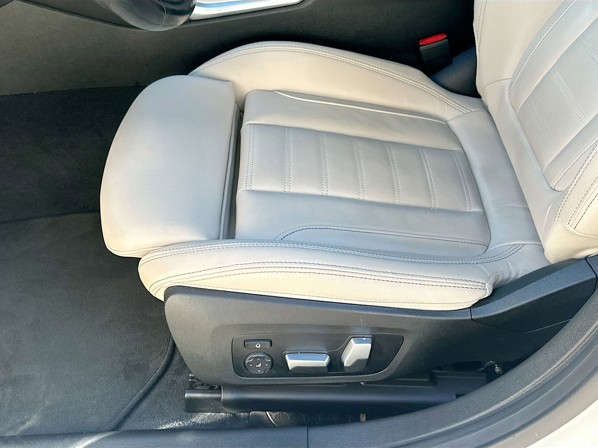 Used 2023 BMW 430i Gran Coupe w/ M Sport Package image 16