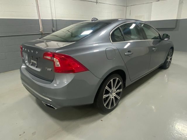 Used 2016 Volvo S60 T5 Inscription Platinum w/ Climate Package AWD/4WD image 3