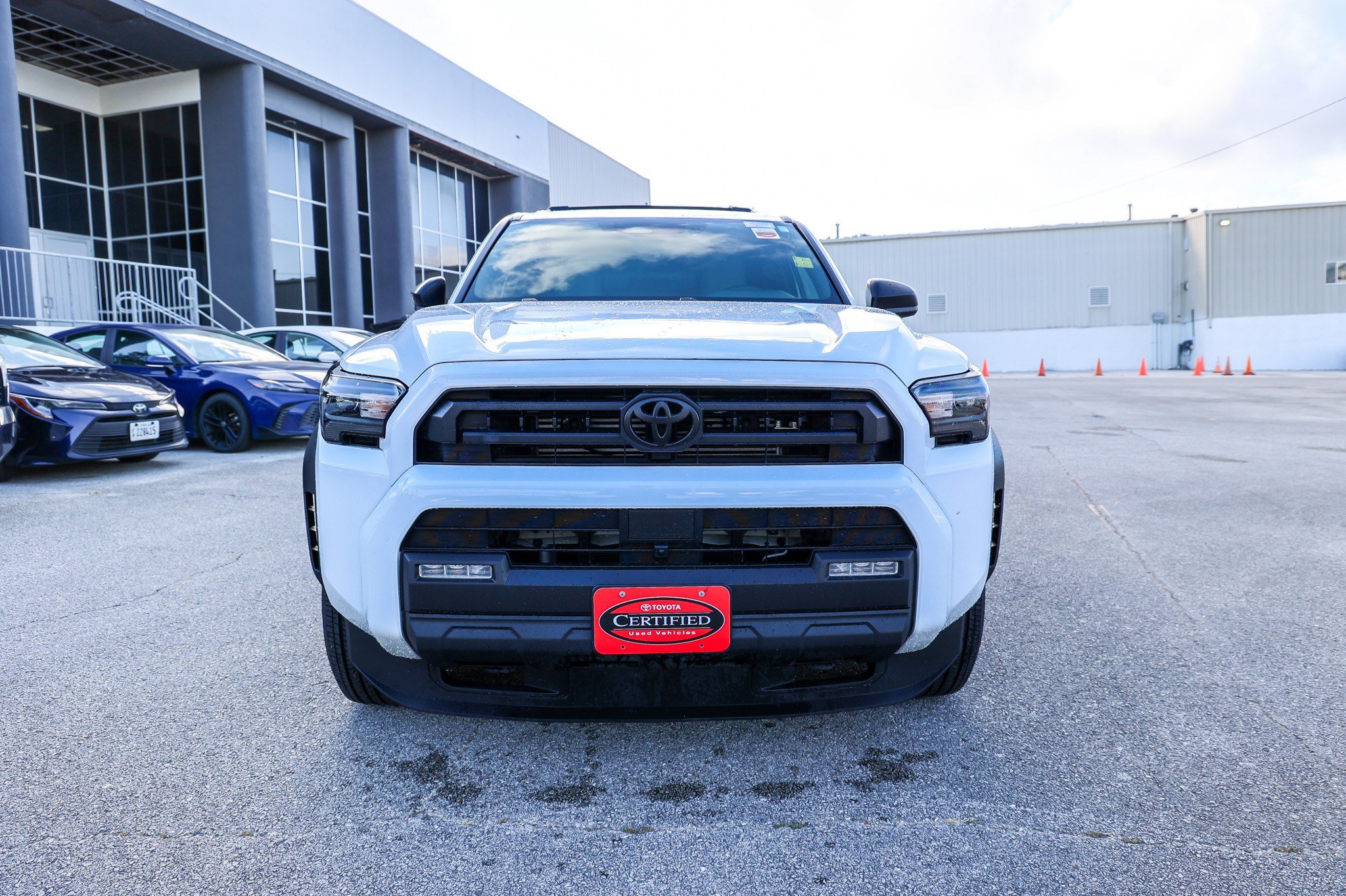 Certified 2025 Toyota 4Runner SR5 AWD/4WD image 3