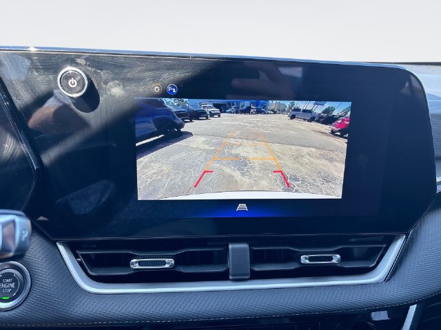 Used 2025 Chevrolet Equinox LT FWD image 17