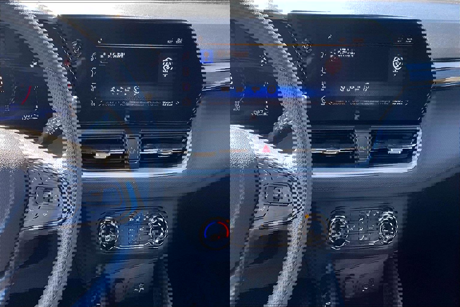 Used 2025 Chevrolet TrailBlazer LS w/ LS Convenience Package image 6