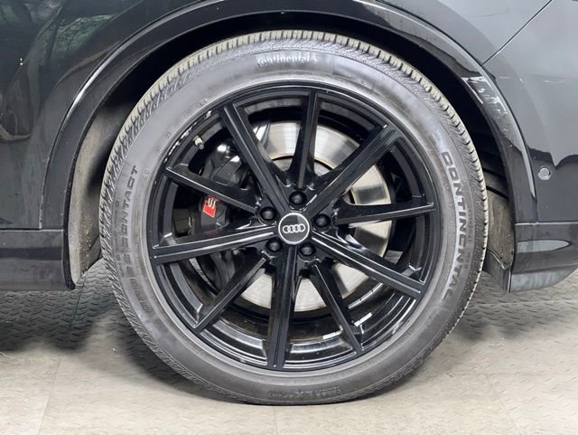 Used 2022 Audi SQ7 Premium Plus w/ SQ7 Executive Package AWD/4WD image 9