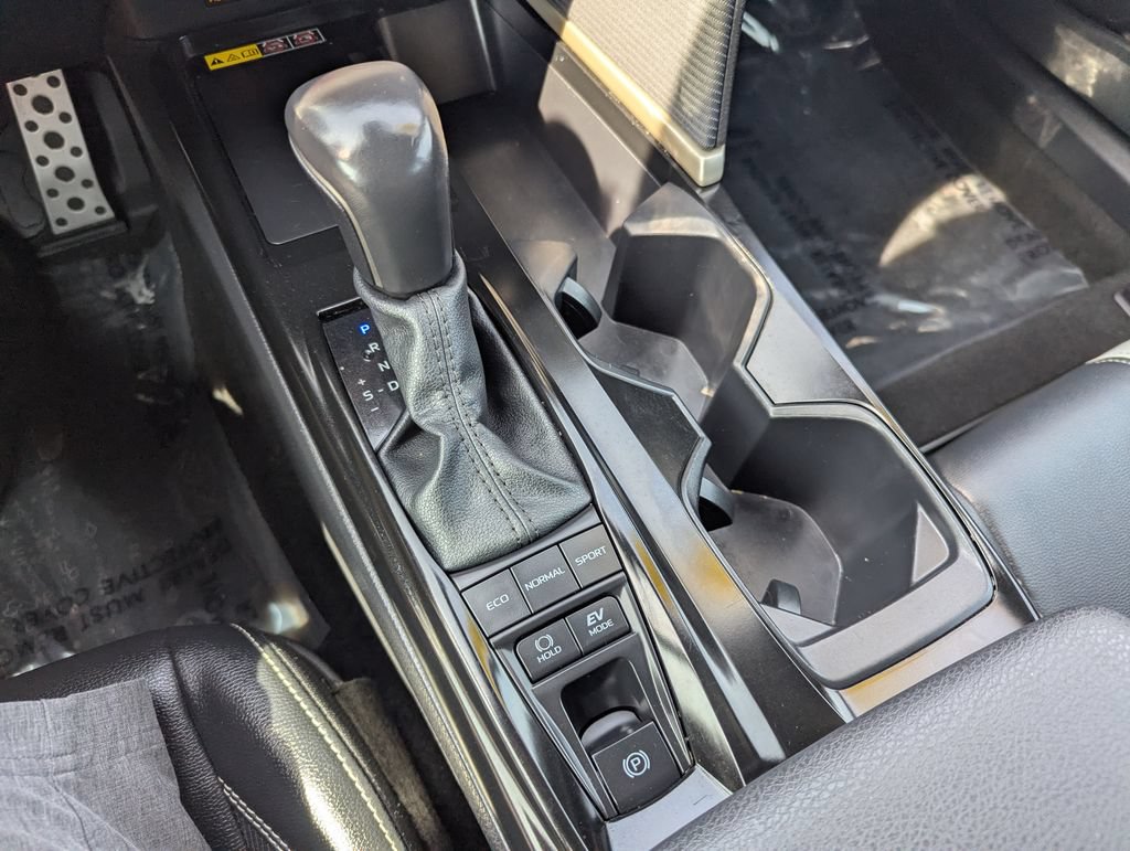 Used 2025 Toyota Camry SE FWD image 20