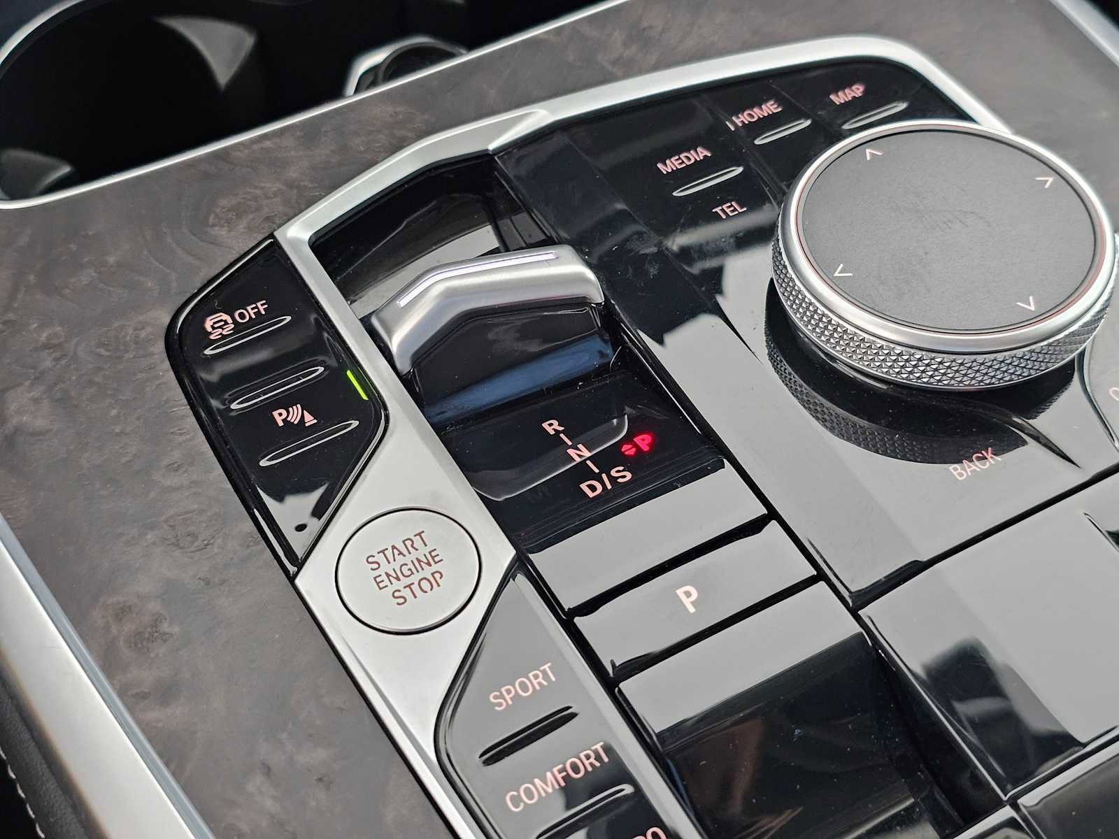 Used 2025 BMW X7 xDrive40i image 30