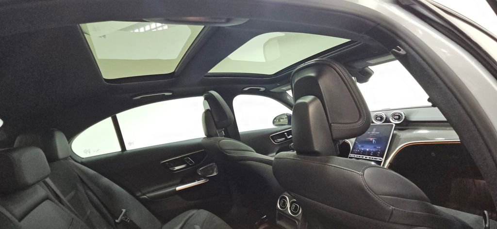 Used 2025 Mercedes-Benz C 36 AMG S image 41