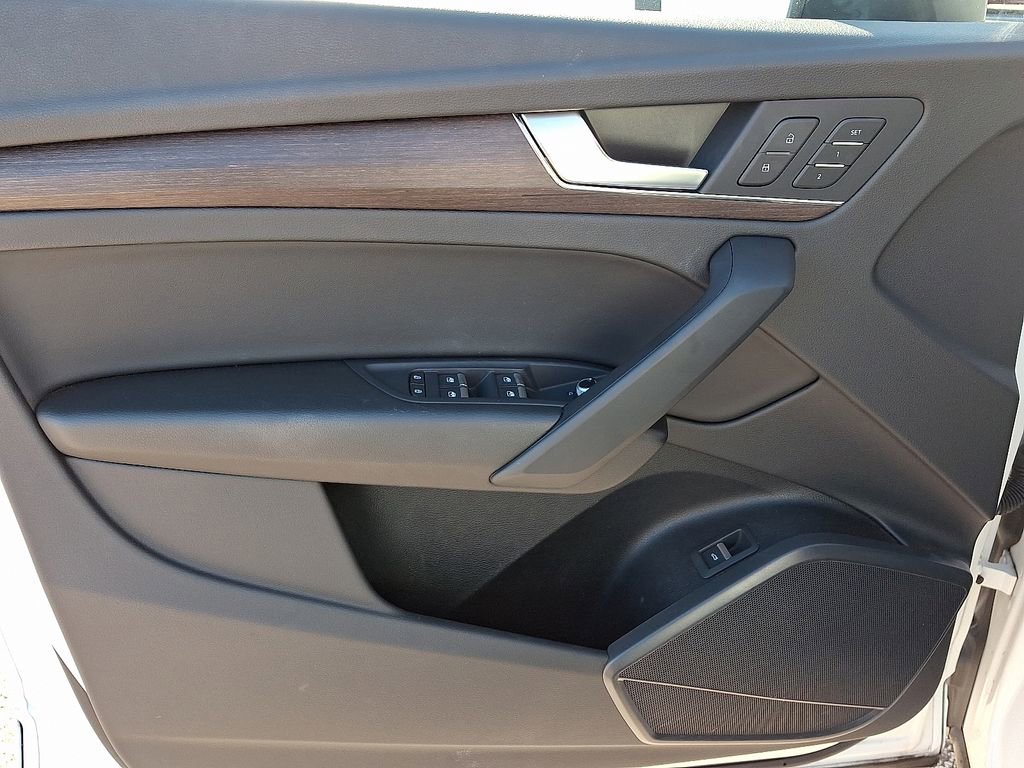 Certified 2023 Audi Q5 2.0T Premium w/ Convenience Package image 13