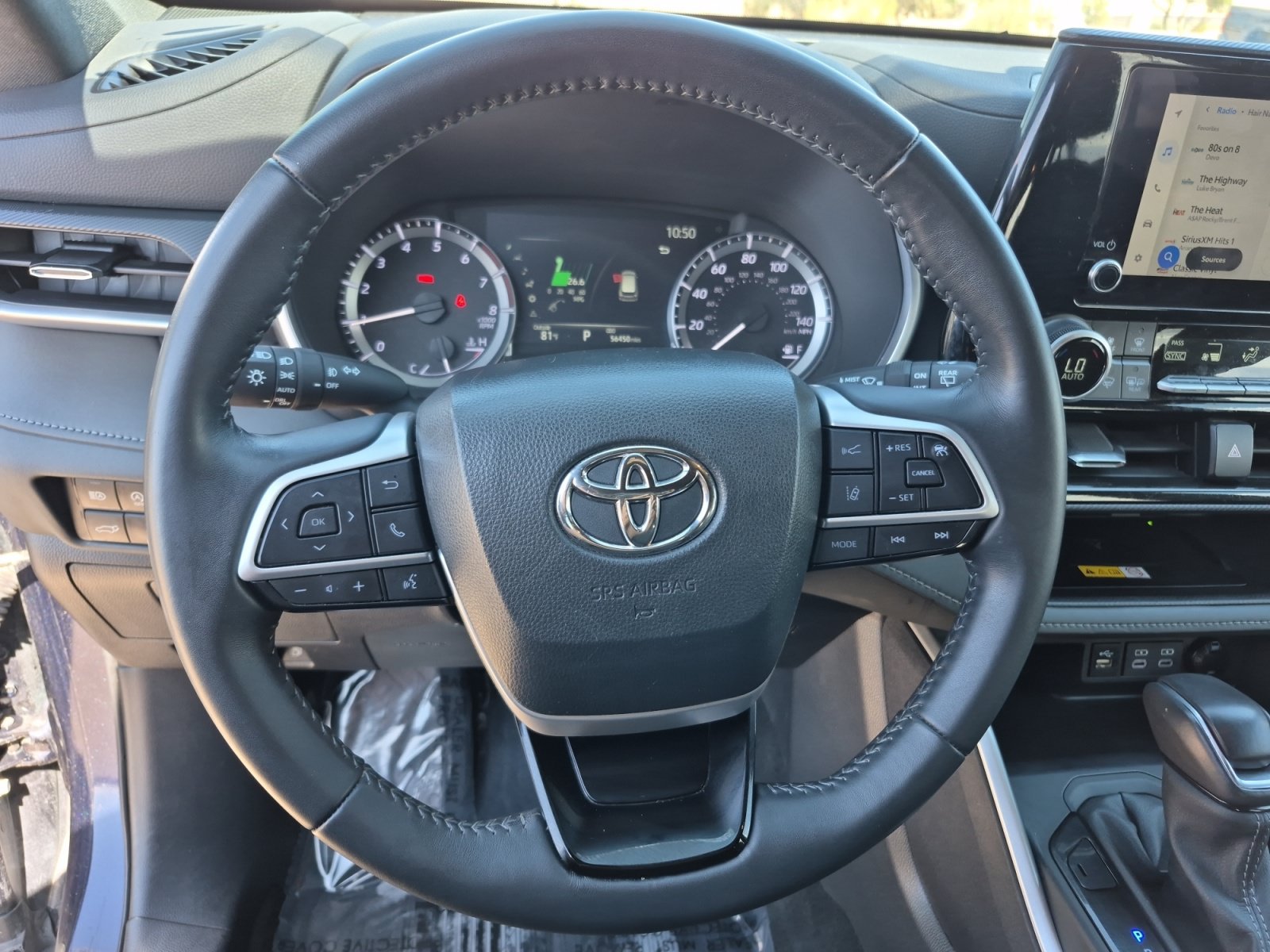 Used 2024 Toyota Highlander XSE AWD/4WD image 9