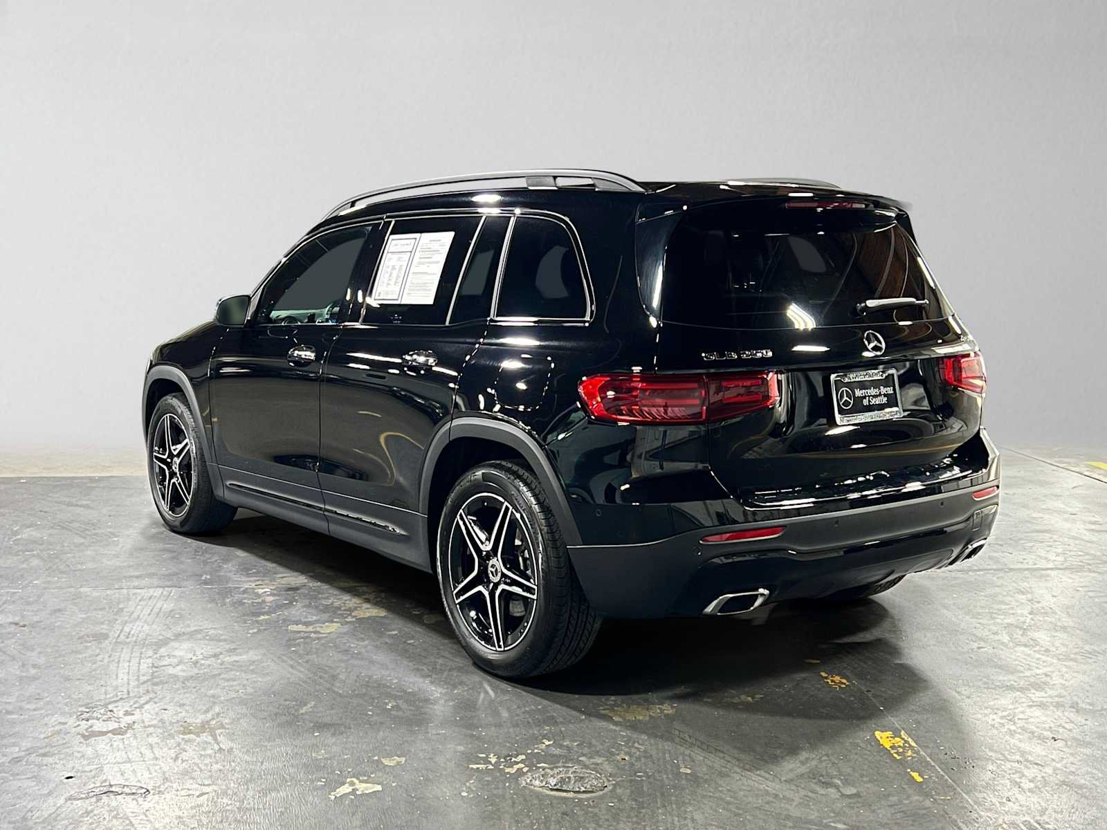 Certified 2026 Mercedes-Benz GLB 250 4MATIC image 5