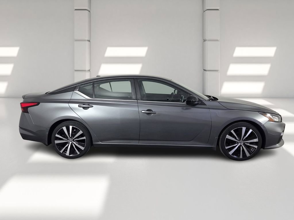 Used 2022 Nissan Altima 2.5 SR image 5