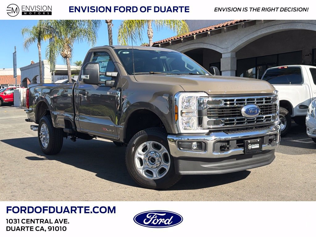 New 2026 Ford F350 XLT w/ Snow Plow/Camper Package