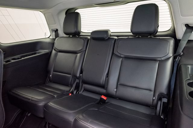 Used 2025 Ford Expedition Platinum AWD/4WD image 27