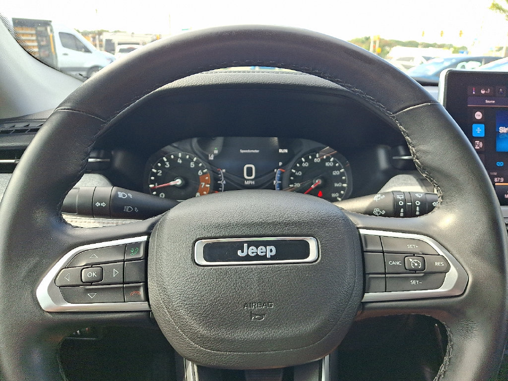 Used 2022 Jeep Compass Latitude AWD/4WD image 19