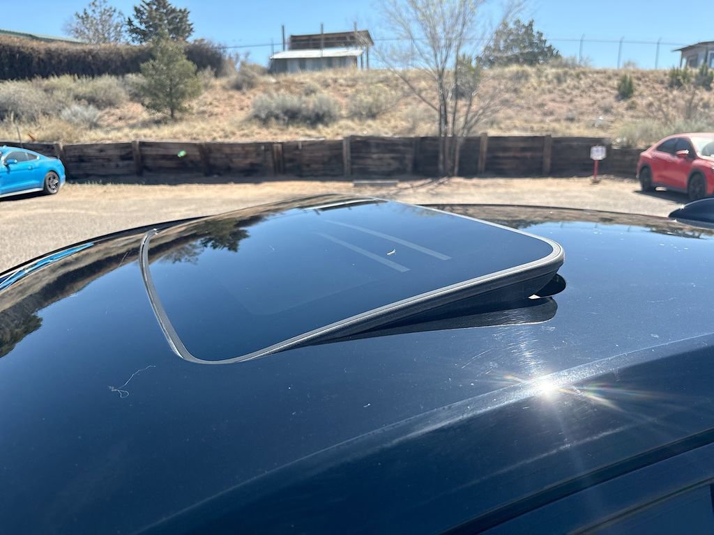 Used 2021 Cadillac CT4 V w/ Technology Package image 23