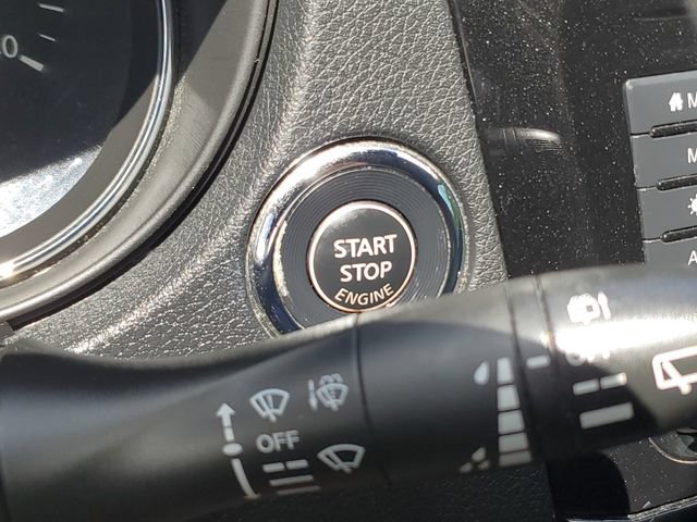 Used 2020 Nissan Rogue SL FWD image 26