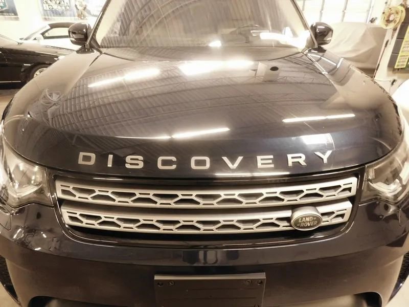Used 2017 Land Rover Discovery HSE AWD/4WD image 10