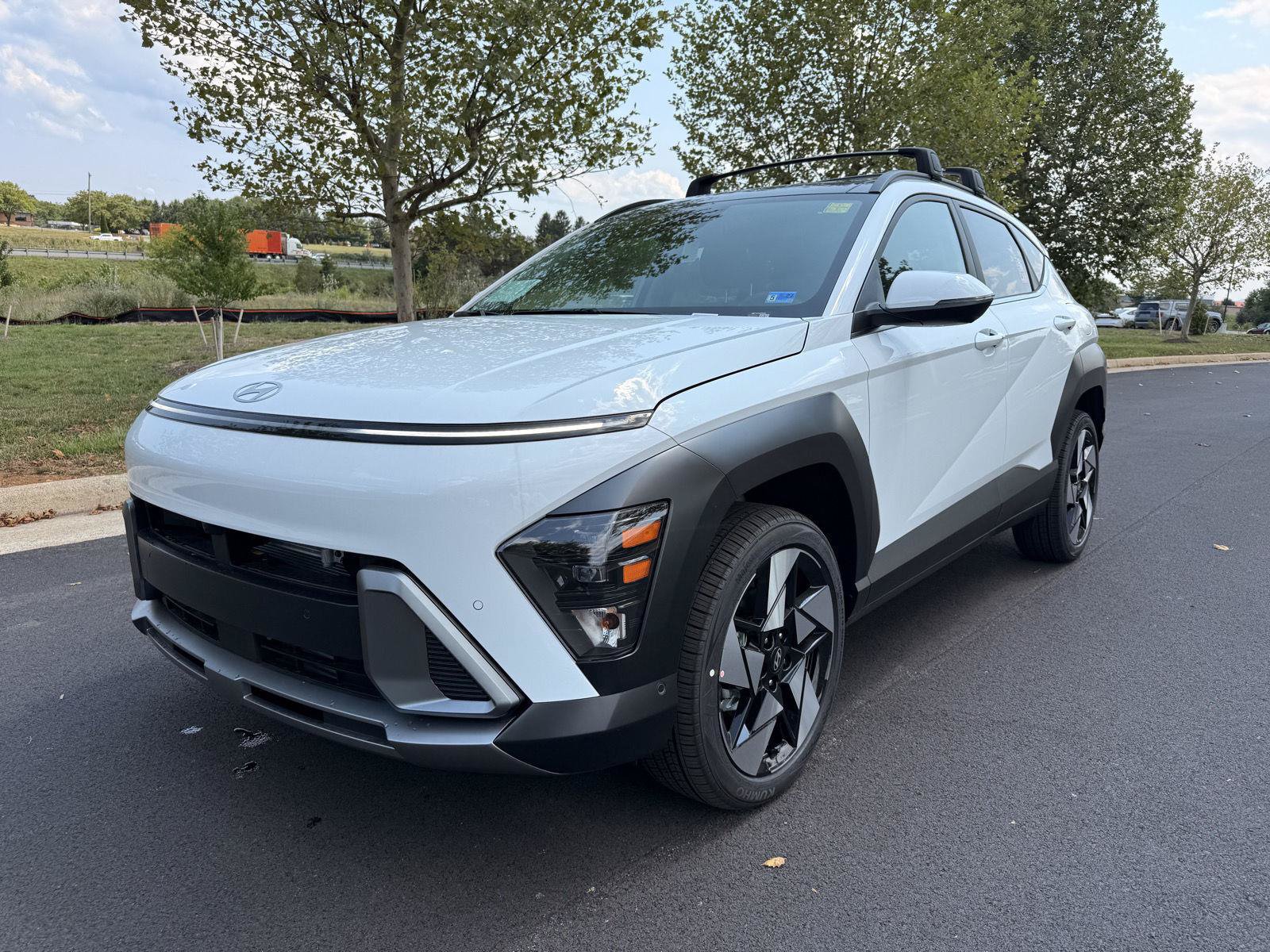 New 2026 Hyundai Kona Limited AWD/4WD image 2