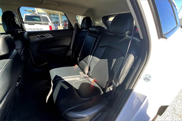 Used 2024 Kia Sportage EX image 19