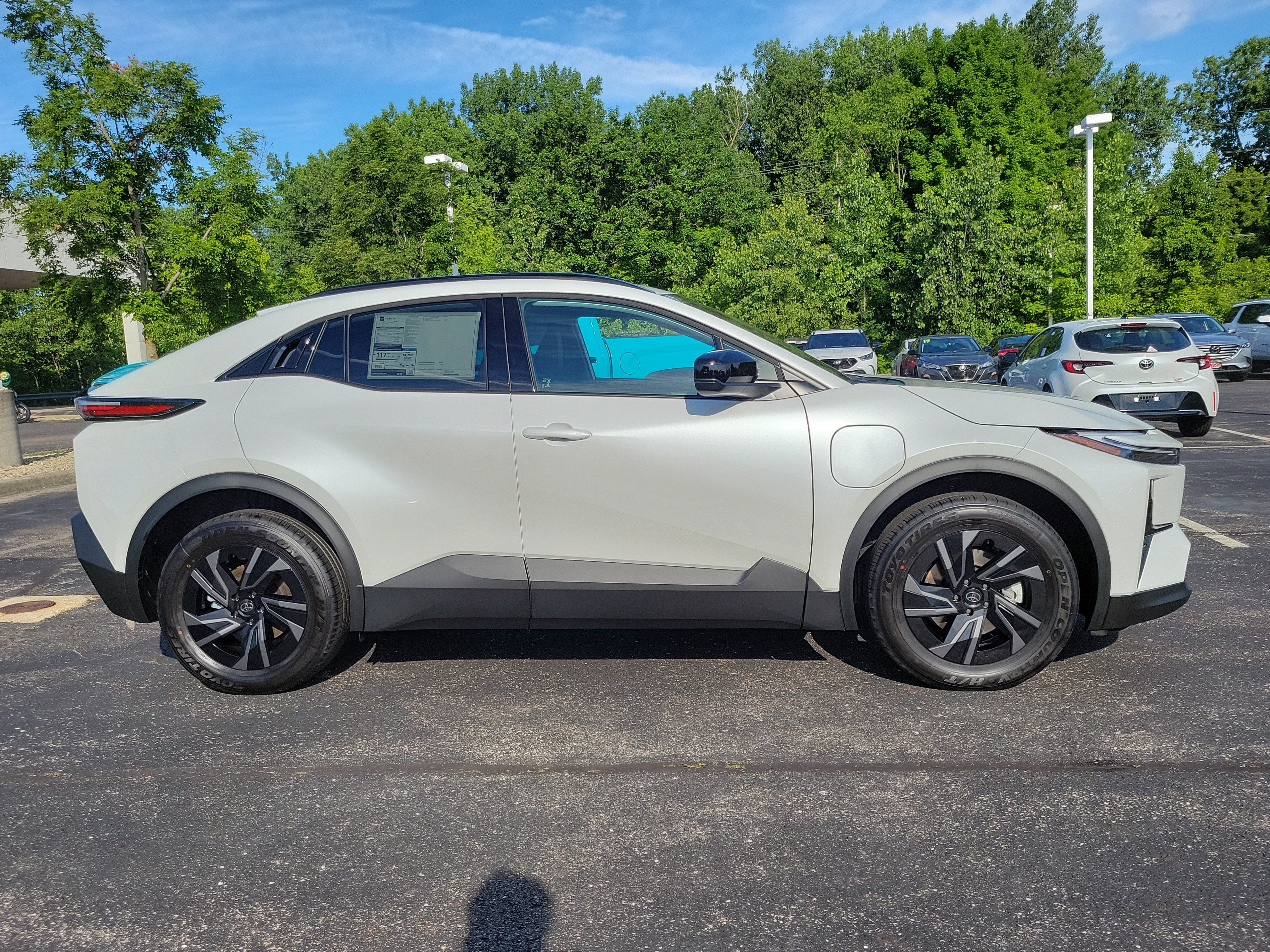 New 2026 Toyota C-HR AWD/4WD image 3